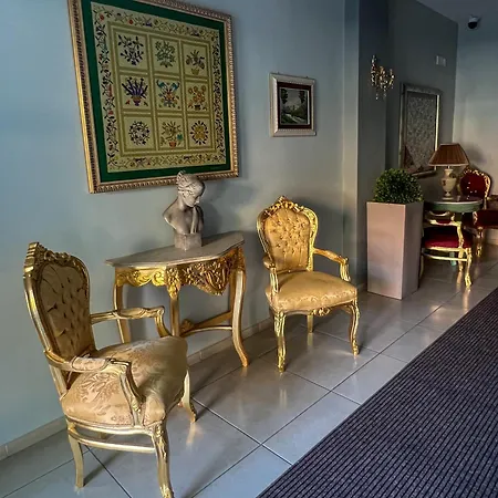 Continental Hotel 2*