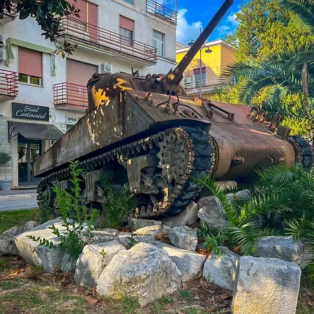 Continental Hotell
